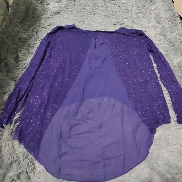 Purple semi sheer top - Picture 2 of 6